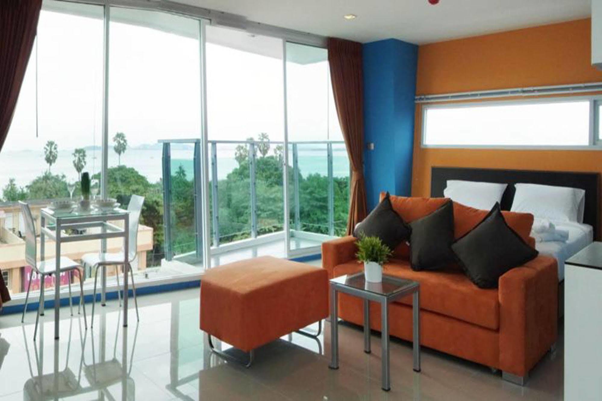 La Casa Hotell Pattaya Eksteriør bilde